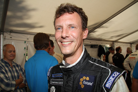 HKH Prins Joachim havde rent sportsligt en noget blandet weekend. Men der var stadig plads til et smil.
(Foto: Allan Nielsen)
